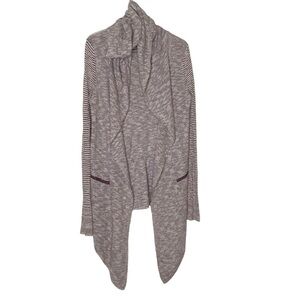 Free People open front long sleeve hooded cardigan. Size XS